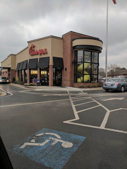 Chick-fil-A Restaurant, Chattanooga, Tennessee (1804 Gunbarrel Rd, Chattanooga, TN 37421, United States): Review, menu, trending ratings, deals