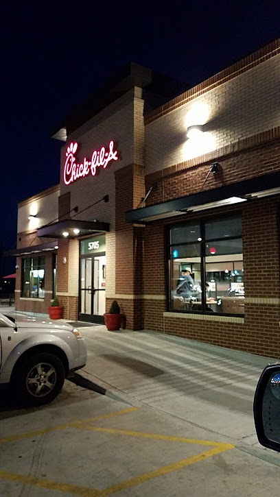 Chick-fil-A Restaurant: Ratings, offers, menu & public opinion (5705 4th St, Lubbock, TX 79416, United States, Lubbock, Texas)